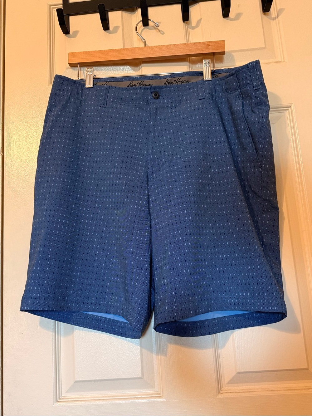 Ben Hogan Golf Shorts Mens 38 Blue Pockets Lightweight Golf Athleisure Comfort